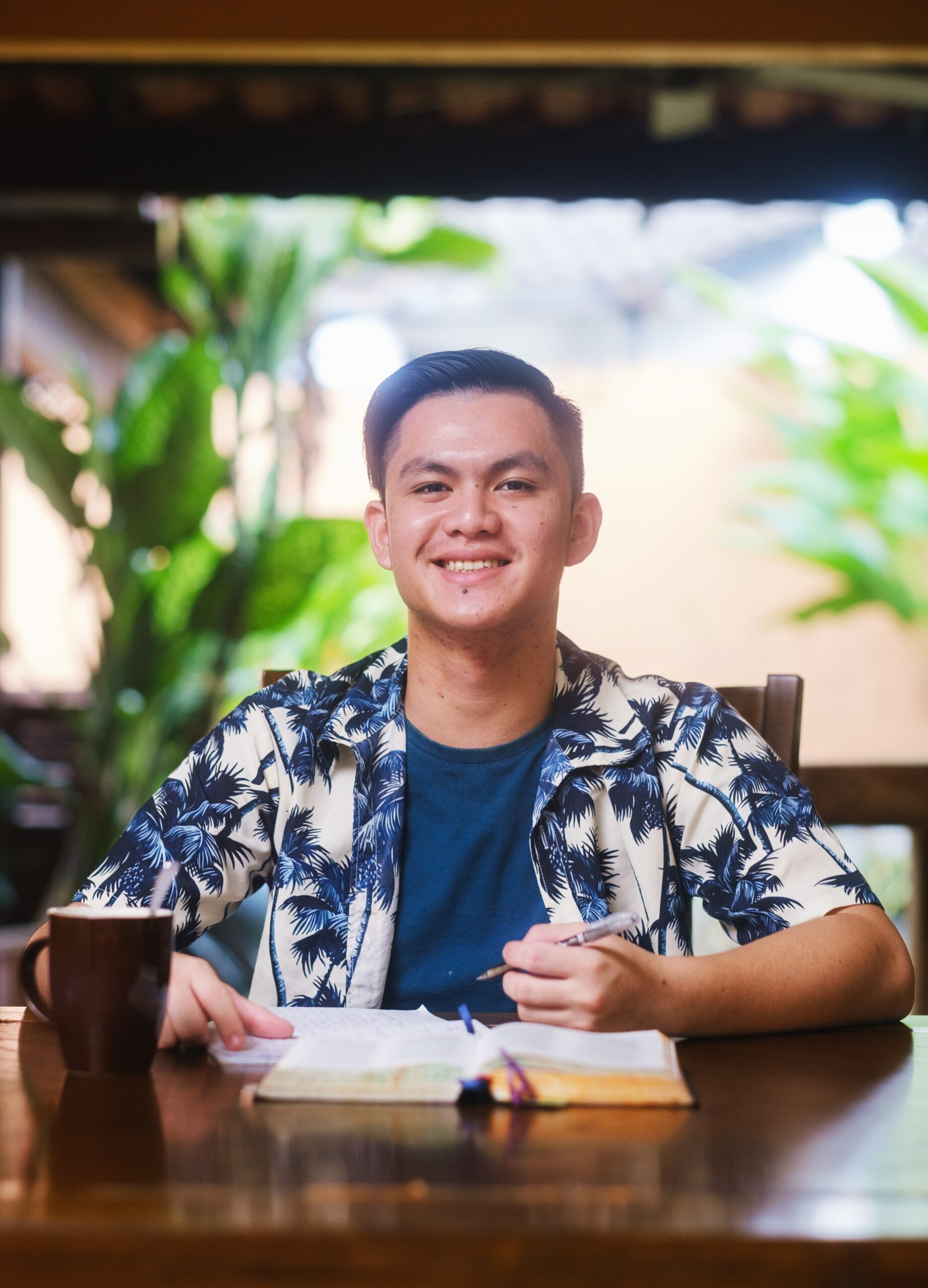 Wesley-Malaysia-reading-his-Bible-2025-10-22